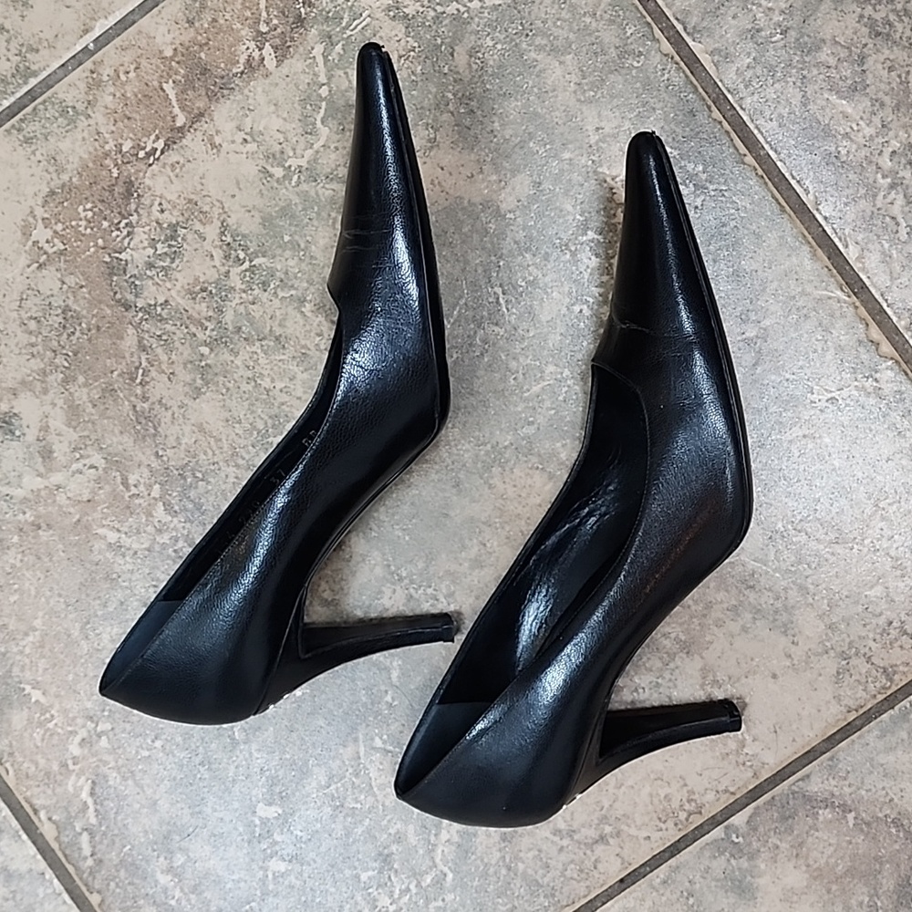 ESCADA point toe pumps - Picture 2 of 11